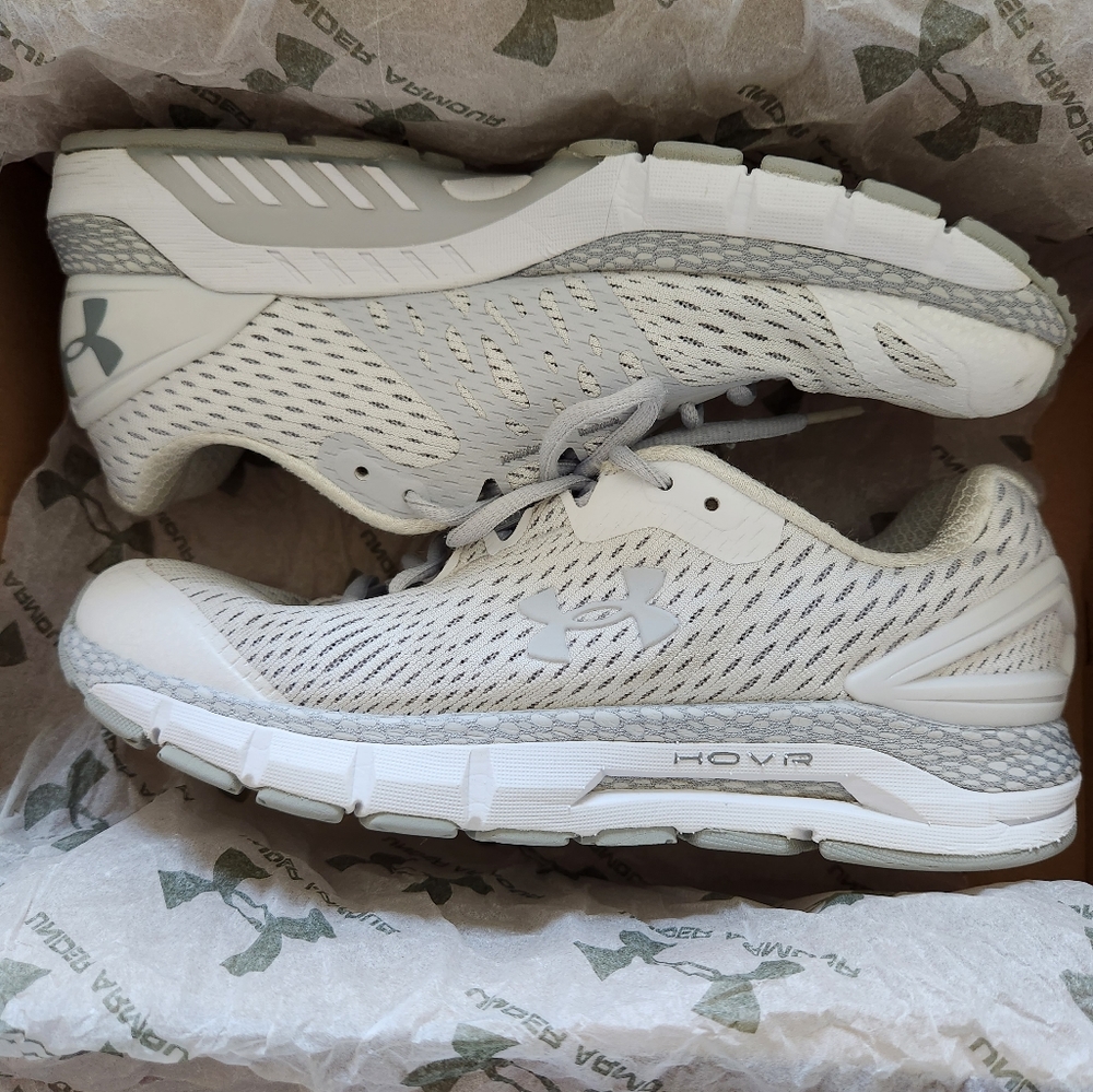 Under Armor Running Shoes Women's Size 9